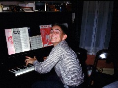 S0568 Fred Haydock at piano